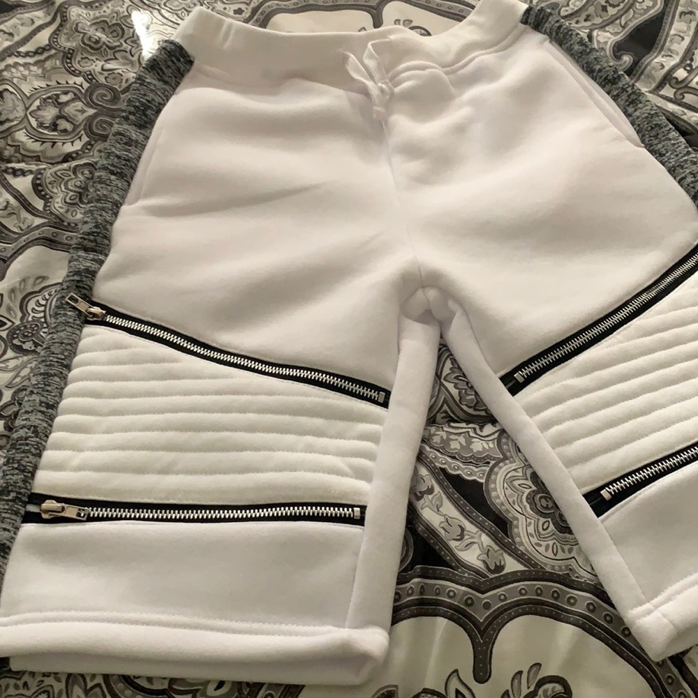 Boys 14/16 shorts never worn